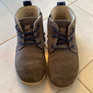 Grey suede ugg boots for boys